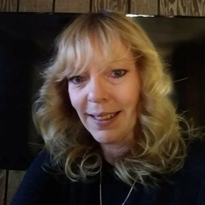 Meet your Posher, Deanna